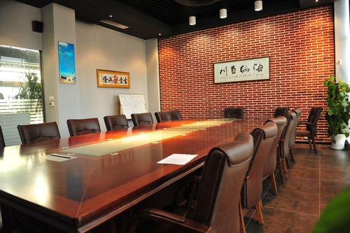 conference-room-857994_1920.jpg