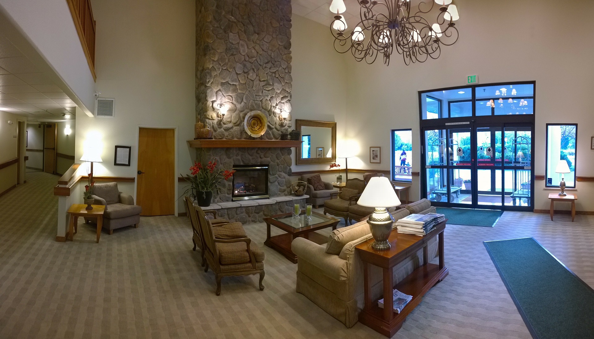 lobby-346426_1920.jpg