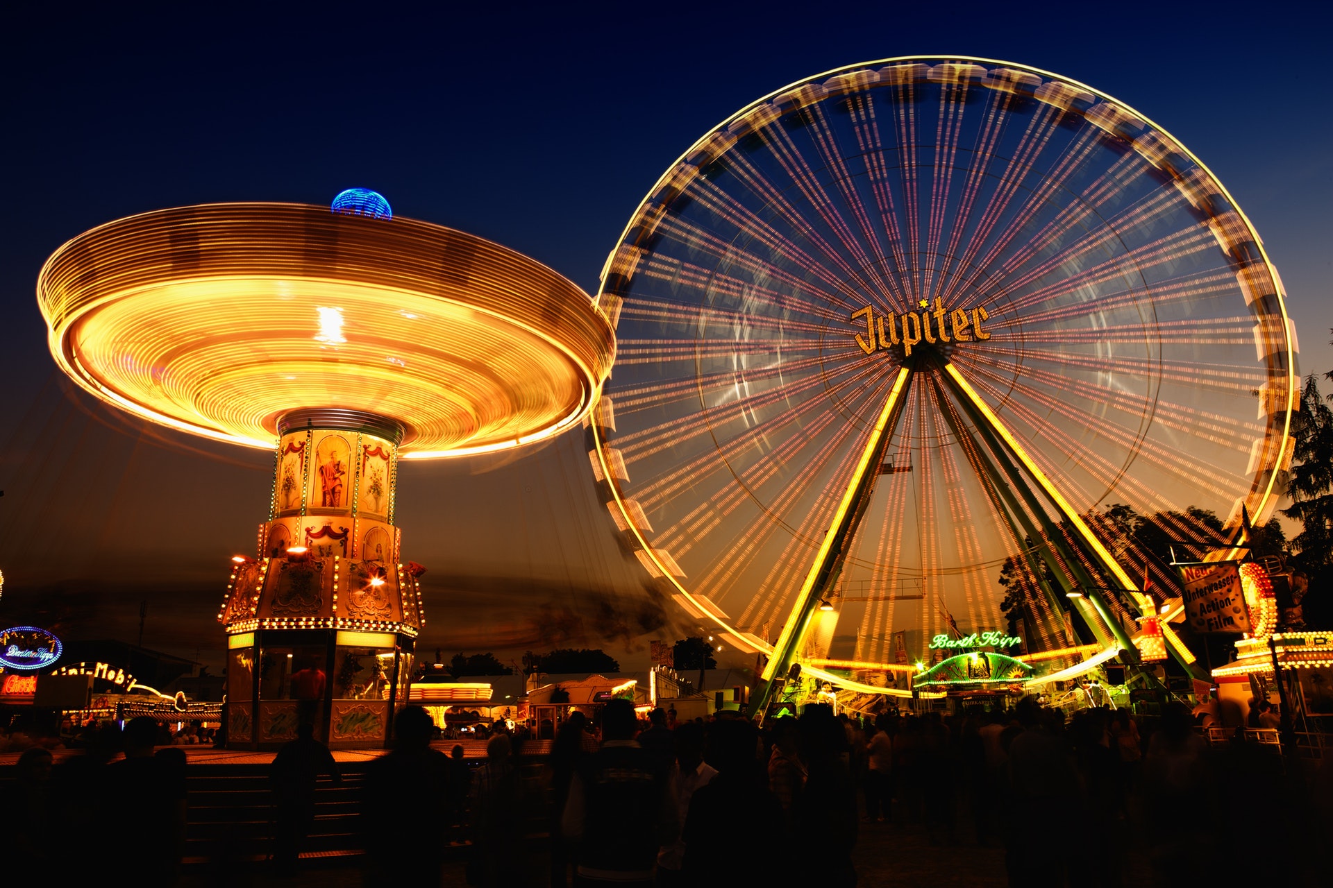 fair-fairground-ferris-wheel-carousel-40547.jpeg