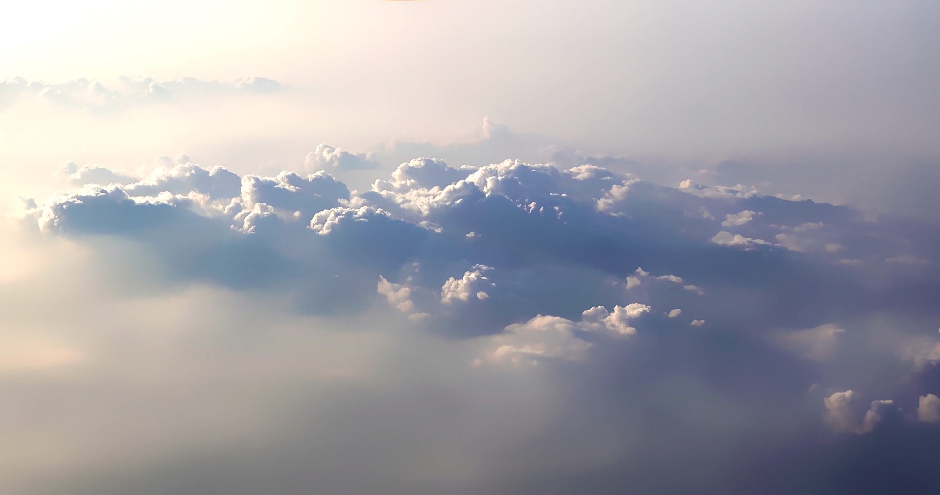 cloud-2051665_1920.jpg