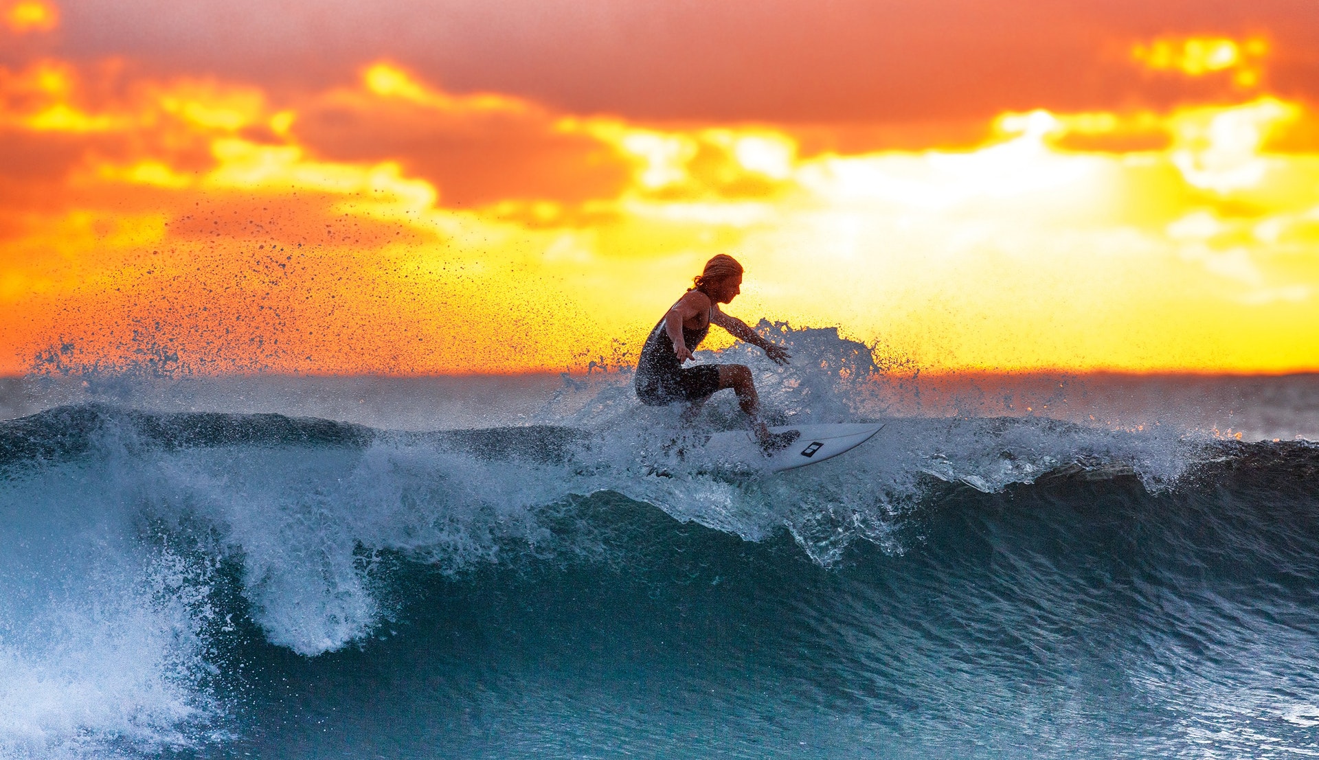 surfer-wave-sunset-the-indian-ocean-390051.jpeg