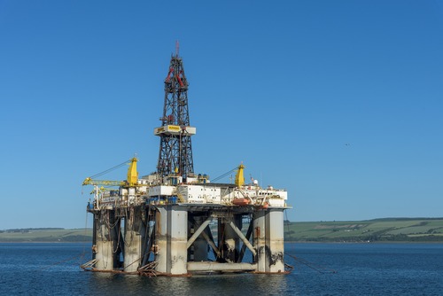 oil-rig-3522594_1920.jpg